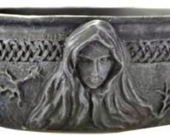Maiden Mother & Crone Scrying Bowl 5 1/2" Wicca Pagan Celtic Lunar Evocation Divination Free Domestic Shipping!