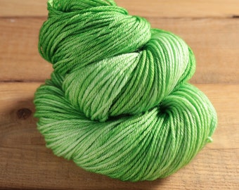 Worsted Weight Merino Yarn - Clover - Cuddlesome