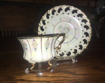 Vintage Royal Sealy China Pearl Luster And Gold Footed Tea Cup And Saucer