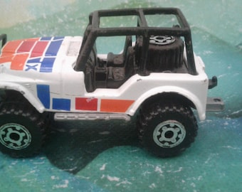 Vintage 1993 Matchbox Jeep 4x4