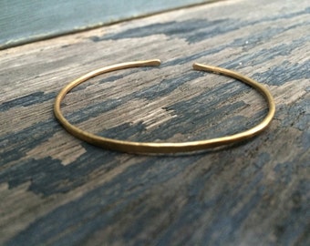 Hammered Brass Cuff - Gold Cuff - Neaptide