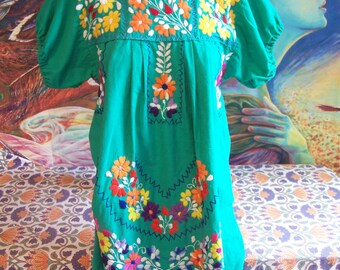 Mexican Dress, Embroidered Mexican, Green Mexican dress, Cinco de Mayo, Frida Kahlo, size S