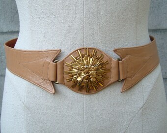 Wide Leather Belt Vintage 1960s Wide Crest Horse