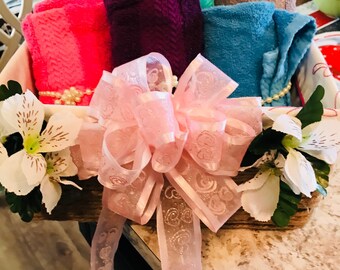 Bathroom handtowel basket
