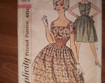 Vintage Simplicity Pattern 3994 - Dress