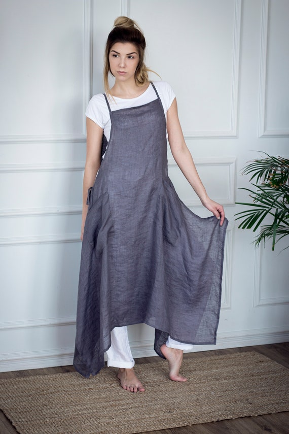 Apron Dresses Are They Hot In 2018 Or Are They A Pass?