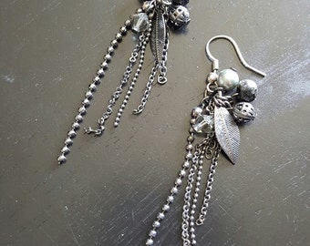 SALE - Rowena Earrings - Chain Dangle Black Silver Gunmetal Leaf Earrings - Bella Mia Beads - READY to SHIP