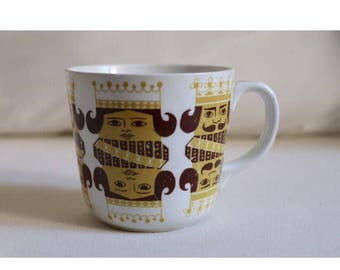 Arabia made in Finland mug design by Raija Uosikkinen and Kaj Franck collection korttipakka kuningas ja kuningatar 1966 2-66 vintage collect