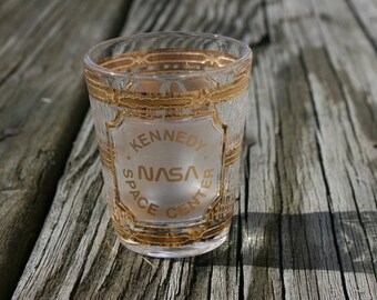 Culver Souvenir 22k Gold NASA Kennedy Space Center Space Shuttle Shot Glass 2 oz