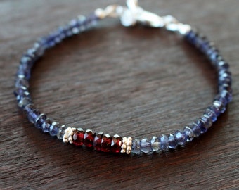 Iolite Gemstone Bracelet, Garnet and Iolite Beaded Bracelet, Boho Gemstone Stacking Bracelet, Boho Chic Gemstone Bracelet, Gift For Her
