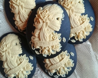 DAY of the DEAD Sugar Skull Skeleton Lady Cameo Cabs Cabochon Day of the Dead Dia de los Muertos Skull Black Ivory 40x30mm 5 PIECES
