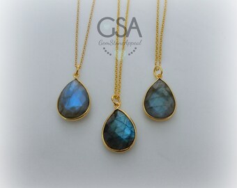 Labradorite Necklace//Gold Labradorite Necklace//Blue Flash Labradorite//Labradorite Flash Necklace Gold Chain//Genuine Labradorite Teardrop