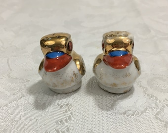 Vintage 1940s Porcelain Gold Luster Bird Salt & Pepper Shakers