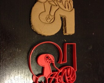 Power Rangers Cookie Cutter next to the number 5. Perfect for your kid's 5th year birthday party. Celebrate their fifth with the rangers!
