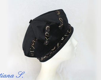 Beret cap Basque patchwork, black-gold, corduroy velvet, Gr. 55-56