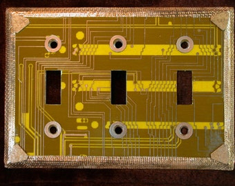 RECYCLED CIRCUIT BOARD Switch Plate Geekery sp2