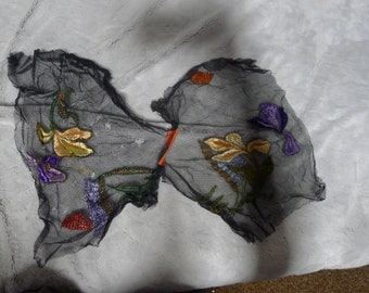 embroideries silk antique