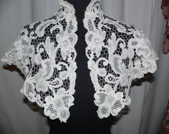 Antique Honiton Lace Collar Capelet