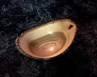Woodturning Oak Bowl/Bark Edge