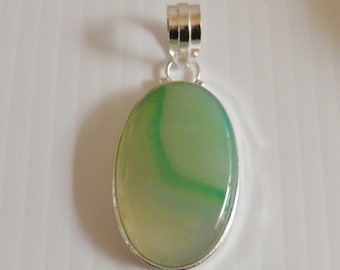 Green agate pendant set in Sterling, Marked 925