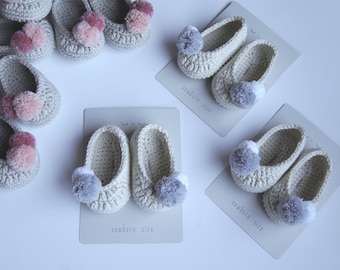 Slippers. Crochet baby shoes. Mary Jane shoes. Baby girl crochet shoes. Crochet ballerina. Baby shower gift. Scarpe crochet. Patucos.