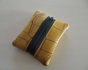 Green and light brown imitation leather pocket wallet