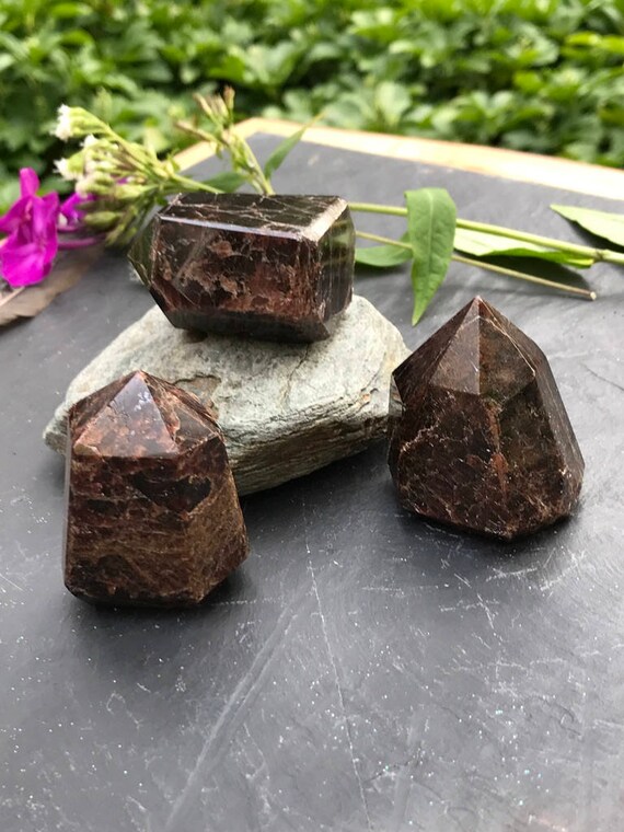Garnet Polished Point, Standing Garnet, Garnet Tower, Polished Garnet, Garnet Obelisk, Red Crystal Point, Reiki, Crystal Grid, Boho