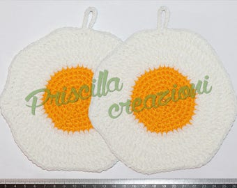 Pair of handmade hooks made of crochet