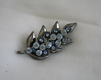 Rhinestone and Leaves Brooch
