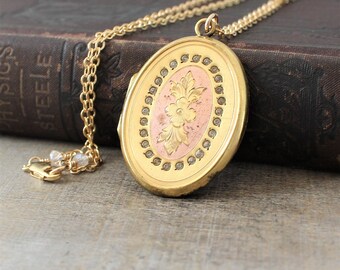 Gold Oval Locket, Gold Photo Locket Necklace, Push Present, Rose Gold Locket Pendant, Paste Jewelry, Large Gold Locket, Antique Locket Gold