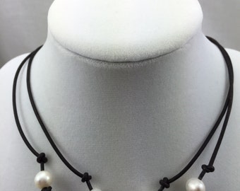 Leather and Pearls Necklace