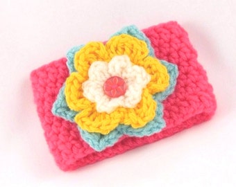 Häkeln Sie Kaffeetasse Sleeve - helle Koralle mit Aqua, gelbe und weiße Blume