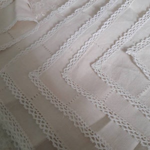 Lovely set of six Vintage cream linen delicate white crochet lace edged napkins