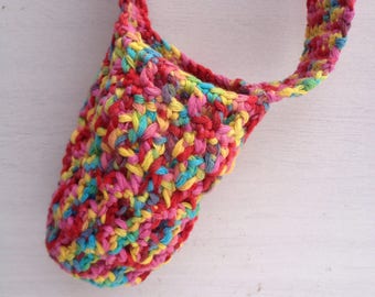 Water bottle carrier, crochet cup holder, eco friendly water bottle bag, colourful bottle container with handle, festival accessory