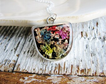 Colorful Pendant Necklace, Half Oval Necklace, Boho Necklace, Silver Necklace, Minimalist Necklace, Gold Flake Necklace, Resin Jewelry