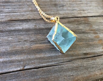 Green Fluorite Octahedron Raw Crystal Necklace, Fluorite Necklace, Crystal Necklace, Hexagonal Crystal Necklace