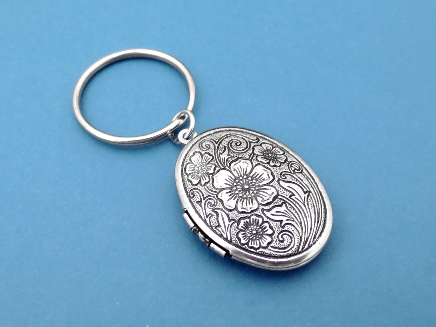 Locket Keychain Oval Locket Photo Keyring Flower Key