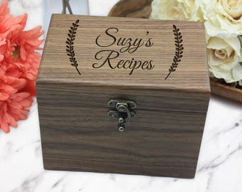 Recipe Box, Personalized Recipe Box, Custom Recipe Box, Engraved Recipe Box, Mother's Day Gift, Housewarming Gift WRB111