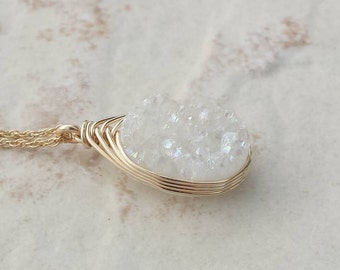 Druzy Pendant Necklace/White Druzy/Layering Necklace/Genuine Druzy/Mothers Day Gift/Free Shipping Canada/Bridesmaids Gift/Gifts for Women