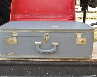 Vintage Fam-Line Suitcase