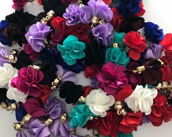 5pc Random flower tassle charm