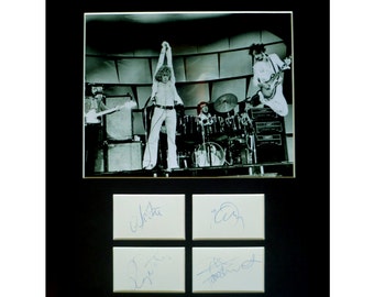 THE WHO AUTOGRAPH photo display Roger Daltrey Pete Townshend Keith Moon John Entwistle