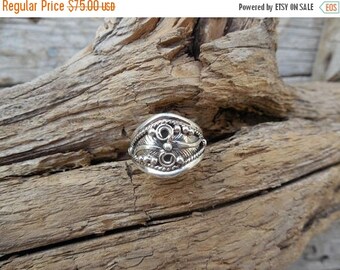 ON SALE Feather ring handmade in sterling silver 925 with two feathers
