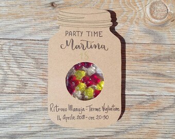 Invitation in vase-shaped kraft paper