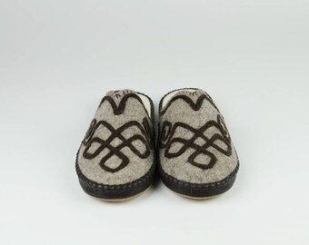 Women size 7 Brownish/Grey