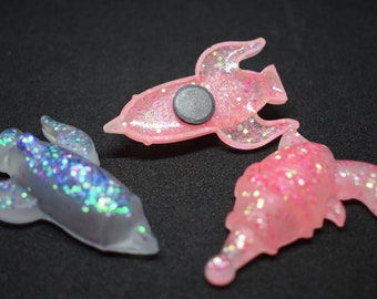 Magnets space theme.