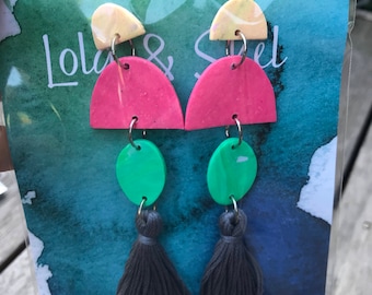 Statement earrings with tassel