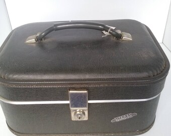 Vintage Lite Pak by Neevel train case