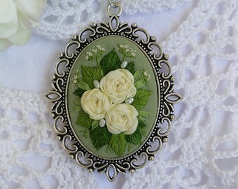 SG3 green spring necklace
