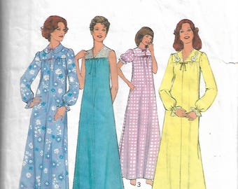 Sewing pattern - Nightdress Pattern - Nightgown pattern - Vintage Sewing Pattern - Size Large 16 - 18- Bust 38 - 40 inches